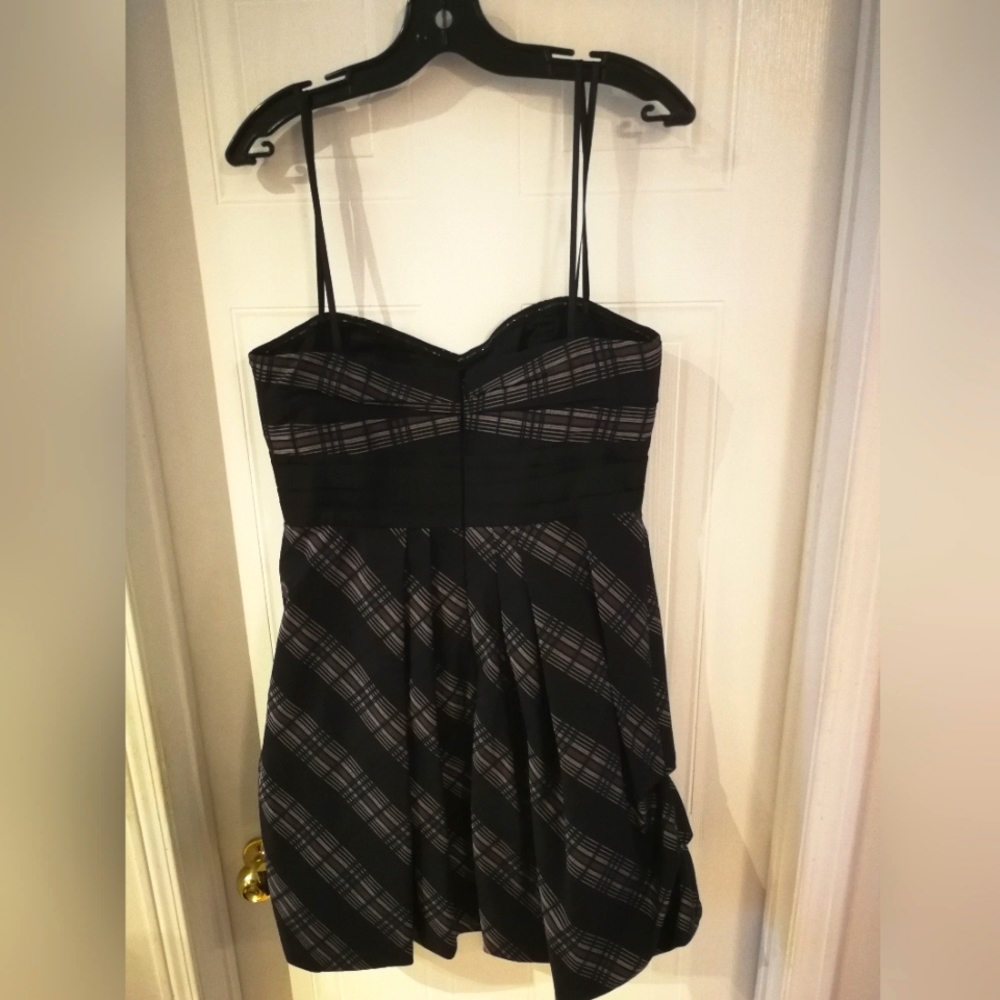 BCBG MaxAzria size 10, Sleeveless, Pink/Brown Plaid mix, Pleated, zipper Dress